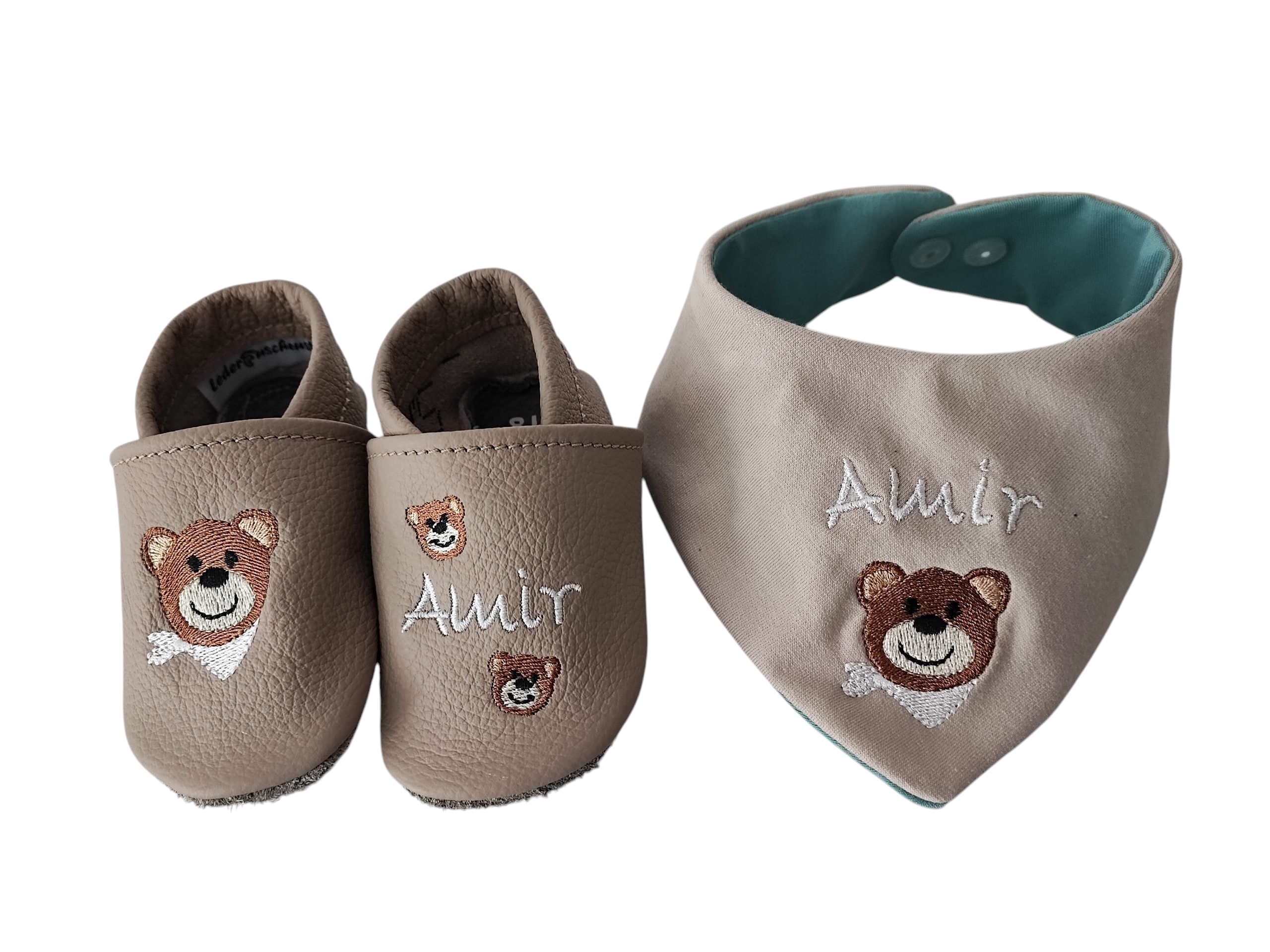 Geschenkeset Lederpuschen und Tuch Bär mit Tuch und Namen