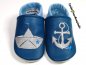 Preview: Lederpuschen azur-hellblau mit rechts Stickerei Papierboot grau-anthrazit-lichtblau Die Krabbel Krabbe und links  Anker Rock Queen anthrazit-hellblau-lichtblau