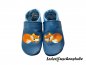 Preview: Lederpuschen in azur-hellblau, beiderseits Fuchs schläft von Himbeerdesign