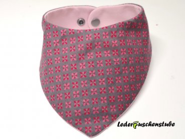 Wende-Halstuch Jersey (rosa), Elefant mit Herz pink von die Krabbe Krabbe, Namen pink, Rückseite Baumwolle grau Muster pink-rosa, Druckknopf silber