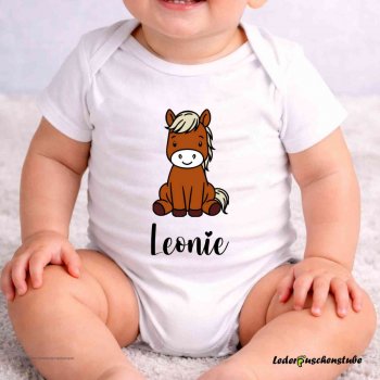 Plotterdatei Pony sitzt mit Namen | Design auf einen weißen Baby Body