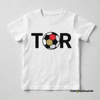 Plotterdatei Tor Deutschlandfussball Design auf einen weißen T-shirt