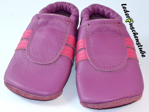 Gr.22 -  Lederpuschen als Turnschuh flieder mit Streifen (pink)