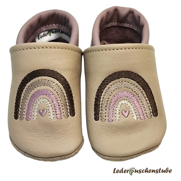Lederpuschen in Größe 18 in beige-Mauve Nude mit Stickerei Regenbogen Herz Mauve nude, Schneller Versand