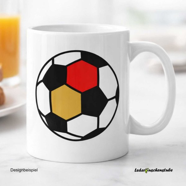 Plotterdatei Fußball Deutschland WM Design auf einer Tasse
