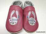 Lederpuschen/Krabbelschuh in altrosa-grau Stickerei Boho Hase (grau-rosa-hellblau) Die Krabbel Krabbe